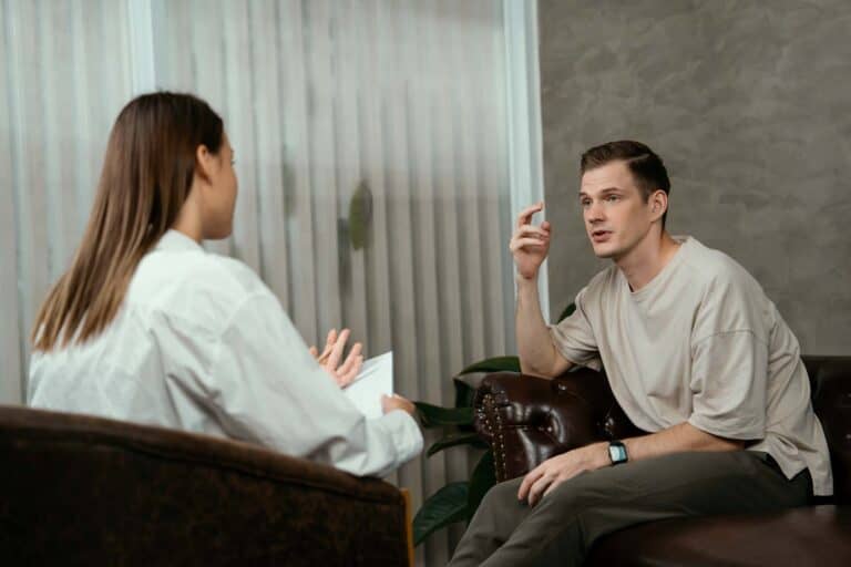 Coaching & Psychotherapie in Wien: Wenn Therapie allein nicht reicht – Persönlichkeitsentwicklung im Fokus